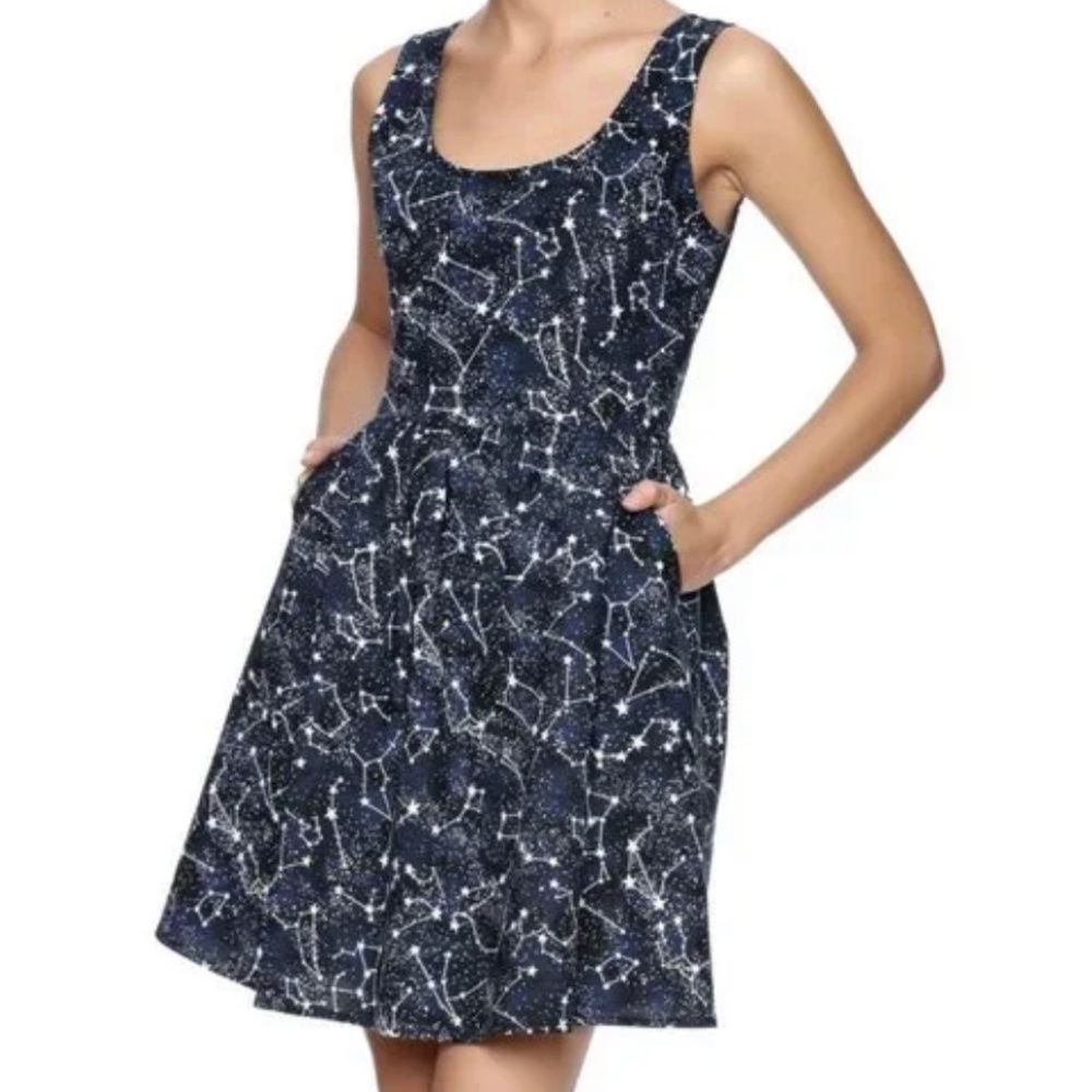 Retrolicious | Stars Night Sky Constellation Glow in the Dark Dress